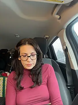 Snapshot of BeautifulMesss chatting on March 5, 2026, 5:31 pm BeautifulMesss online show from March 5, 2026, 5:31 pm