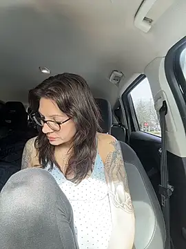 Snapshot of BeautifulMesss chatting on March 13, 2026, 3:39 pm BeautifulMesss online show from March 13, 2026, 3:39 pm