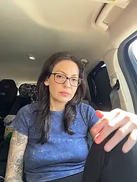 Snapshot of BeautifulMesss chatting on March 21, 2026, 5:28 pm BeautifulMesss online show from March 21, 2026, 5:28 pm