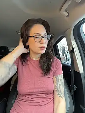 Snapshot of BeautifulMesss chatting on March 26, 2026, 3:43 pm BeautifulMesss online show from March 26, 2026, 3:43 pm