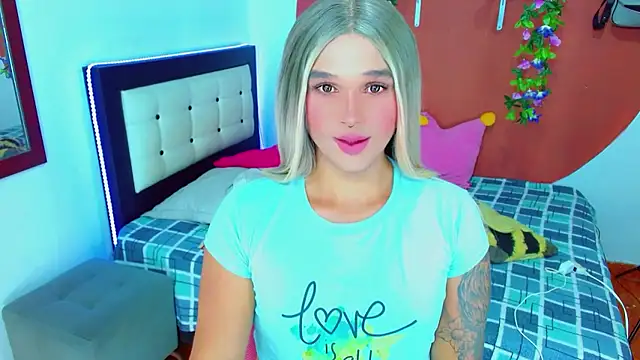 TaylorMon online show from January 17, 2026, 2:37 am