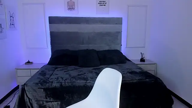 Snapshot of Ella_rush chatting on February 6, 2025, 11:15 pm Ella rush online show from February 6, 2025, 11:15 pm