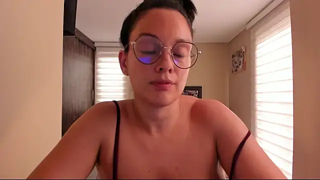 Snapshot of anabel_025 chatting on April 30, 2026, 8:57 pm anabel 025 online show from April 30, 2026, 8:57 pm