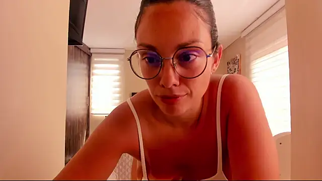 Snapshot of anabel_025 chatting on March 31, 2026, 3:36 pm anabel 025 online show from March 31, 2026, 3:36 pm