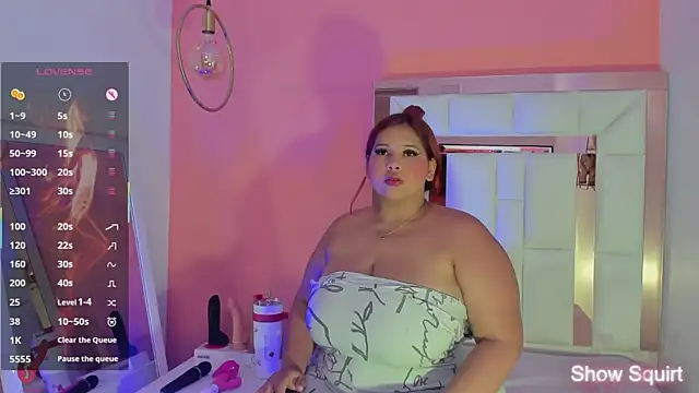 Snapshot of Alanna_hot3 chatting on February 4, 2026, 7:31 pm Alanna hot3 online show from February 4, 2026, 7:31 pm