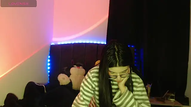 Snapshot of ily_bea chatting on October 15, 2025, 1:26 am ily bea online show from October 15, 2025, 1:26 am