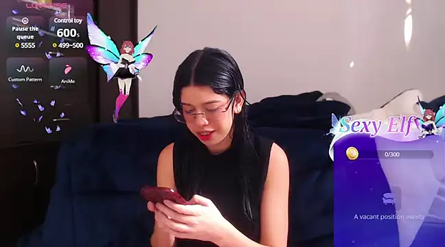 Snapshot of ily_bea chatting on December 24, 2024, 8:27 pm ily bea online show from December 24, 2024, 8:27 pm