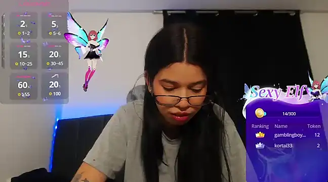 Snapshot of ily_bea chatting on December 1, 2024, 11:53 pm ily bea online show from December 1, 2024, 11:53 pm