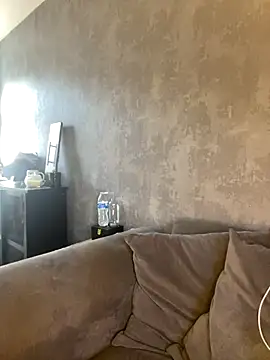 Snapshot of riri_bstvx chatting on September 25, 2025, 8:20 am riri bstvx online show from September 25, 2025, 8:20 am