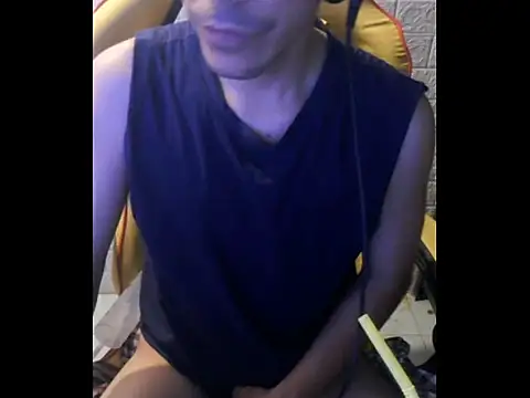 Snapshot of cloudyth1994 chatting on February 14, 2026, 6:19 pm cloudyth1994 online show from February 14, 2026, 6:19 pm