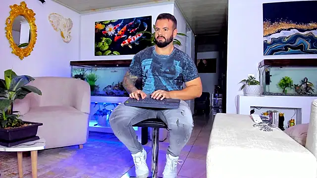 Snapshot of Johnnygrayson1 chatting on March 9, 2025, 4:05 am Johnnygrayson1 online show from March 9, 2025, 4:05 am