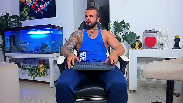 Snapshot of Johnnygrayson1 chatting on October 24, 2025, 12:20 am Johnnygrayson1 online show from October 24, 2025, 12:20 am