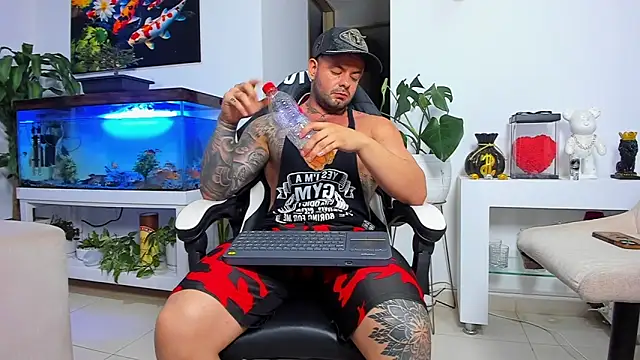 Snapshot of Johnnygrayson1 chatting on October 30, 2025, 11:34 pm Johnnygrayson1 online show from October 30, 2025, 11:34 pm