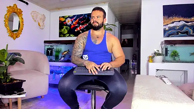 Snapshot of Johnnygrayson1 chatting on March 16, 2025, 11:15 pm Johnnygrayson1 online show from March 16, 2025, 11:15 pm