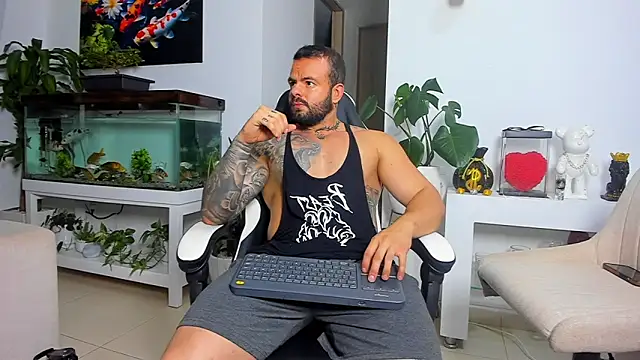 Snapshot of Johnnygrayson1 chatting on October 6, 2025, 11:27 pm Johnnygrayson1 online show from October 6, 2025, 11:27 pm