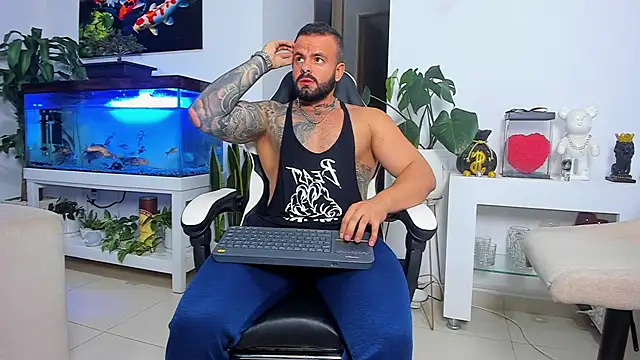 Snapshot of Johnnygrayson1 chatting on October 15, 2025, 11:57 pm Johnnygrayson1 online show from October 15, 2025, 11:57 pm