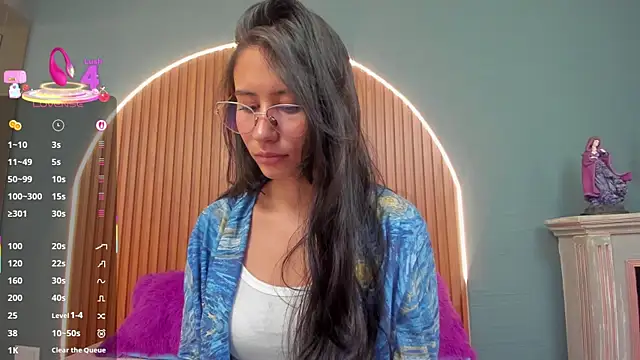 Snapshot of NayeCloud chatting on January 9, 2026, 10:39 pm NayeCloud online show from January 9, 2026, 10:39 pm