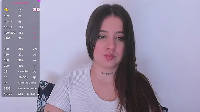 Sabrina Lennox online show from December 23, 2025, 3:17 am