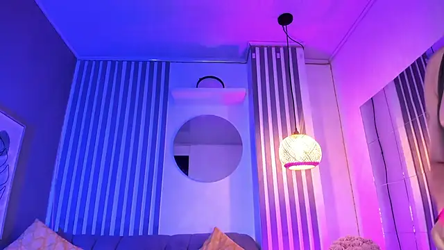 rose xd online show from September 23, 2025, 8:49 pm