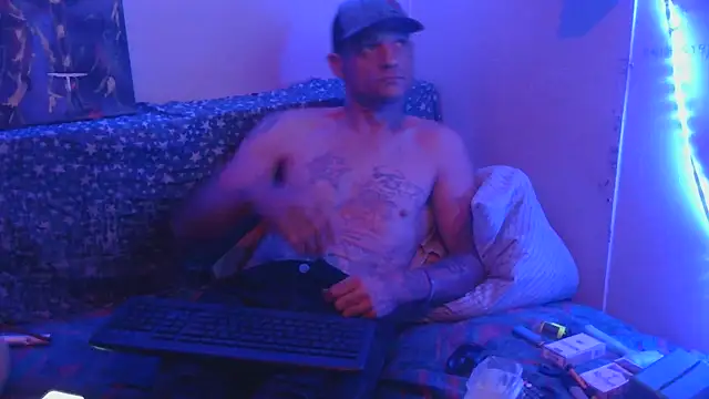 TheOneYouLove69 online show from October 31, 2025, 3:25 am