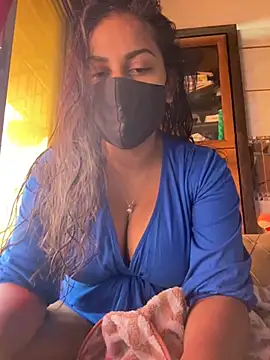 Snapshot of HaaniKaur chatting on November 19, 2025, 8:03 am HaaniKaur online show from November 19, 2025, 8:03 am