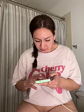 Snapshot of xLadyScarlettx chatting on March 16, 2026, 3:36 am xLadyScarlettx online show from March 16, 2026, 3:36 am