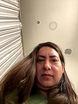 Snapshot of xLadyScarlettx chatting on December 5, 2025, 4:44 am xLadyScarlettx online show from December 5, 2025, 4:44 am