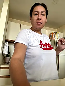 Snapshot of xLadyScarlettx chatting on December 3, 2025, 3:11 pm xLadyScarlettx online show from December 3, 2025, 3:11 pm