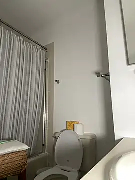 Snapshot of xLadyScarlettx chatting on March 17, 2026, 3:31 am xLadyScarlettx online show from March 17, 2026, 3:31 am