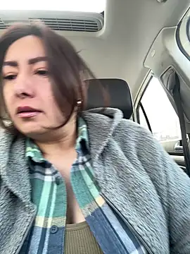 Snapshot of xLadyScarlettx chatting on February 14, 2026, 3:45 pm xLadyScarlettx online show from February 14, 2026, 3:45 pm