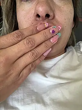 xLadyScarlettx online show from February 16, 2025, 3:05 pm