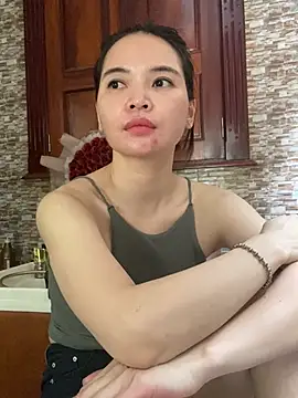Snapshot of LiLi-Kirix99 chatting on June 16, 2026, 7:41 am LiLi-Kirix99 online show from June 16, 2026, 7:41 am
