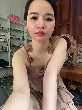 Snapshot of LiLi-Kirix99 chatting on May 30, 2026, 7:58 am LiLi-Kirix99 online show from May 30, 2026, 7:58 am