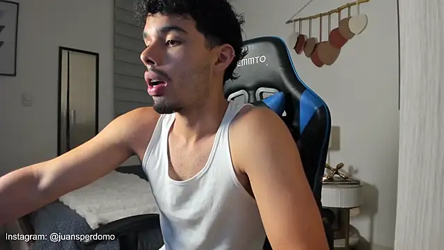 mateoleonee online show from March 16, 2025, 1:07 am