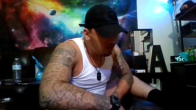 Snapshot of Antoniothedon chatting on October 22, 2025, 11:53 am Antoniothedon online show from October 22, 2025, 11:53 am