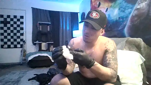 Snapshot of Antoniothedon chatting on December 8, 2024, 6:43 am Antoniothedon online show from December 8, 2024, 6:43 am