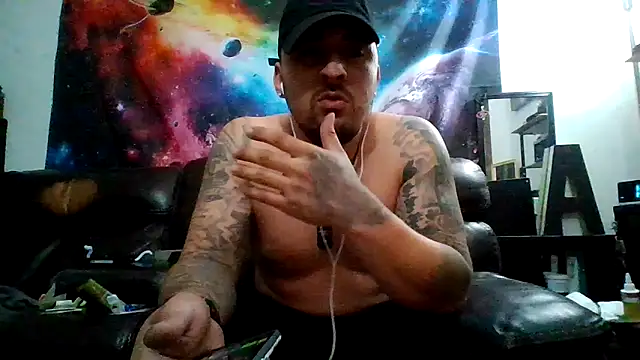 Snapshot of Antoniothedon chatting on October 21, 2025, 8:03 am Antoniothedon online show from October 21, 2025, 8:03 am