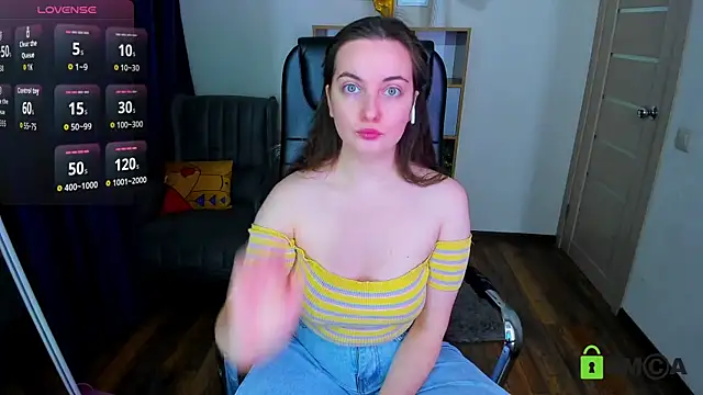 Snapshot of Astarte_Aste chatting on October 26, 2025, 10:48 am Astarte Aste online show from October 26, 2025, 10:48 am