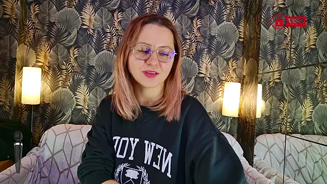 Snapshot of BigBoobsARRI chatting on February 25, 2026, 10:31 pm BigBoobsARRI online show from February 25, 2026, 10:31 pm