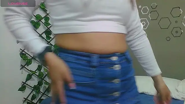 Snapshot of Daringcute chatting on March 12, 2025, 6:11 pm Daringcute online show from March 12, 2025, 6:11 pm