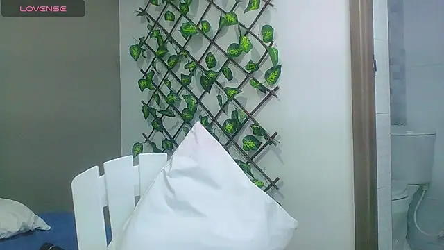 Snapshot of Daringcute chatting on February 22, 2025, 9:26 pm Daringcute online show from February 22, 2025, 9:26 pm