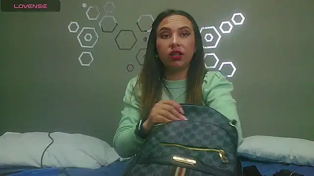 Snapshot of Daringcute chatting on March 20, 2025, 12:19 am Daringcute online show from March 20, 2025, 12:19 am