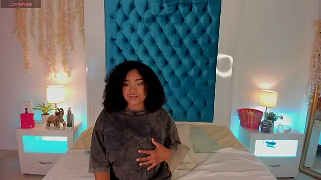 Snapshot of ohrianagibson chatting on April 13, 2026, 10:25 pm ohrianagibson online show from April 13, 2026, 10:25 pm