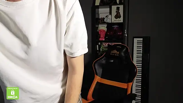 Snapshot of Keytaro chatting on September 17, 2025, 11:29 pm Keytaro online show from September 17, 2025, 11:29 pm