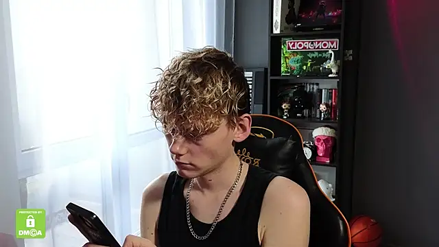 Snapshot of Keytaro chatting on October 11, 2025, 11:11 am Keytaro online show from October 11, 2025, 11:11 am