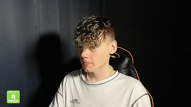 Keytaro online show from January 11, 2026, 3:30 pm