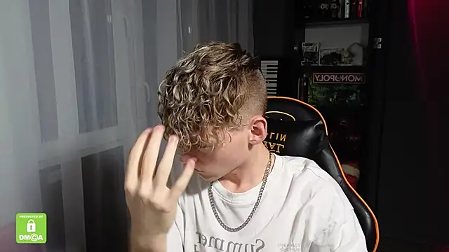 Snapshot of Keytaro chatting on November 5, 2025, 10:24 pm Keytaro online show from November 5, 2025, 10:24 pm