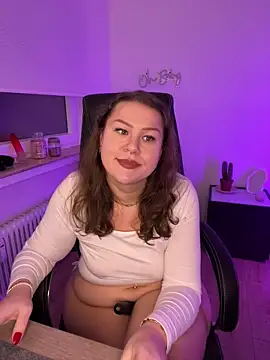 Snapshot of Fancy-Francy chatting on January 23, 2025, 9:07 pm Fancy-Francy online show from January 23, 2025, 9:07 pm