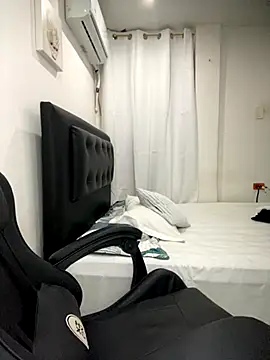 Belissa miller online show from November 28, 2025, 7:36 pm