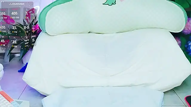 Lisagir69 online show from March 19, 2025, 8:01 am